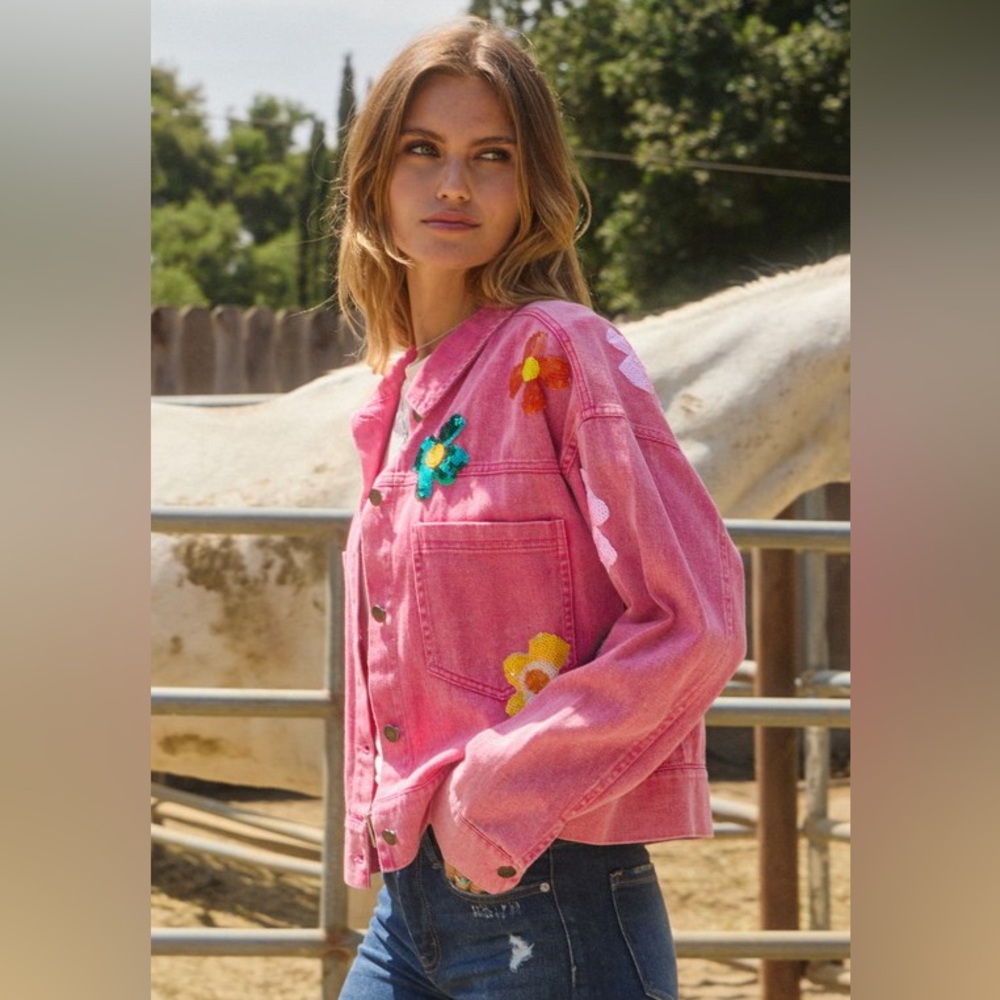 Oddi PLUS Sequin Patch Washed Fuchsia Washed Denim Jacket - Picture 3 of 3